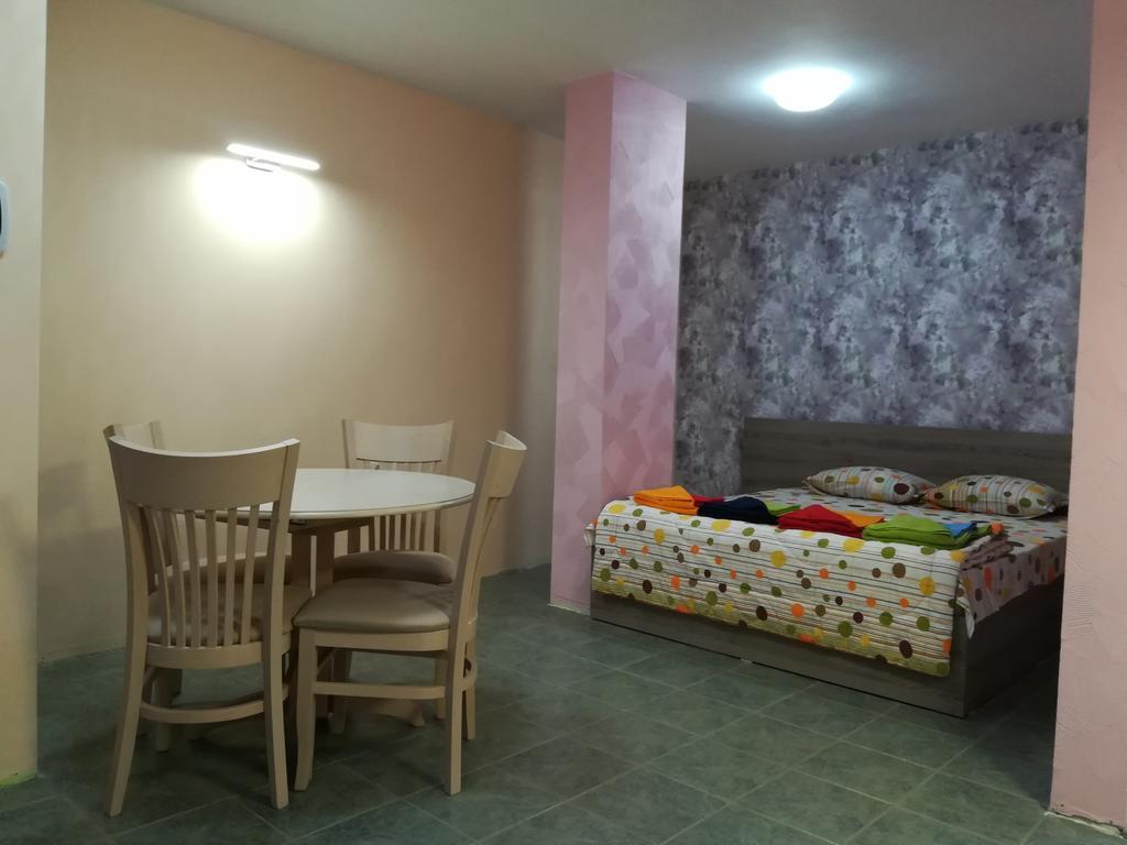 Studio Magelan Appartement Roese Buitenkant foto